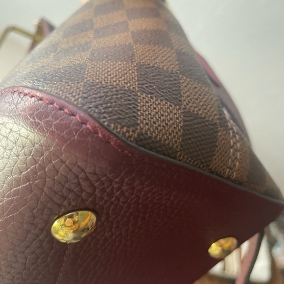 Louis Vuitton Hyde Park Handbag Damier with Leather Crossbody - Picture 14 of 16